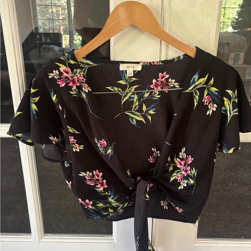 Mine Black and Pink Tie-Front Crop Blouse